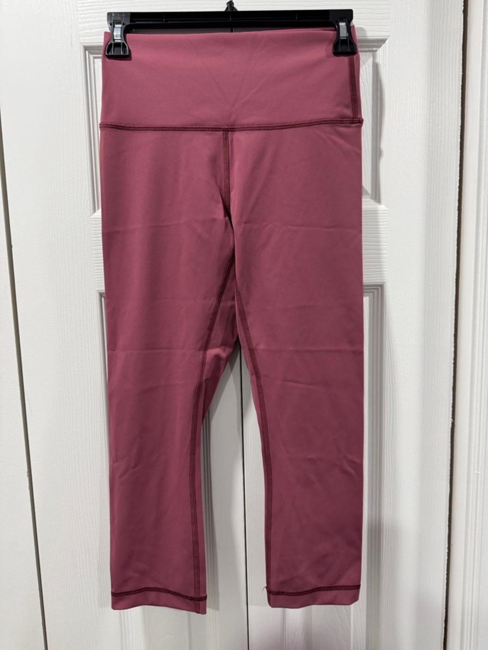 NWOT Lululemon dusty rose capri style leggings